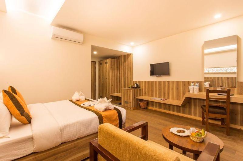 Park Safari Resort, Chitwan National Park Экстерьер фото